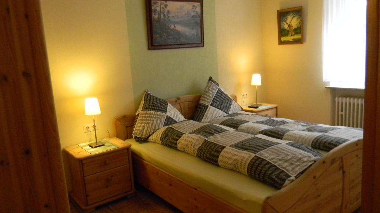 Bed and Breakfast Gastehaus Am Calmont Едіґер-Еллер Екстер'єр фото