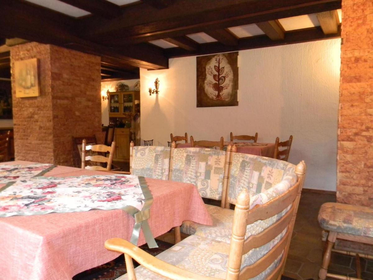 Bed and Breakfast Gastehaus Am Calmont Едіґер-Еллер Екстер'єр фото