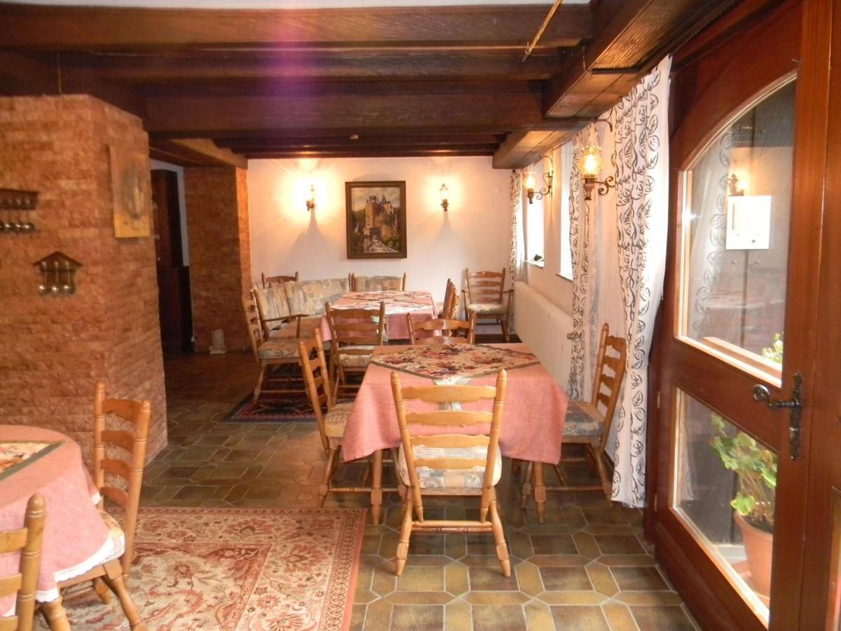 Bed and Breakfast Gastehaus Am Calmont Едіґер-Еллер Екстер'єр фото