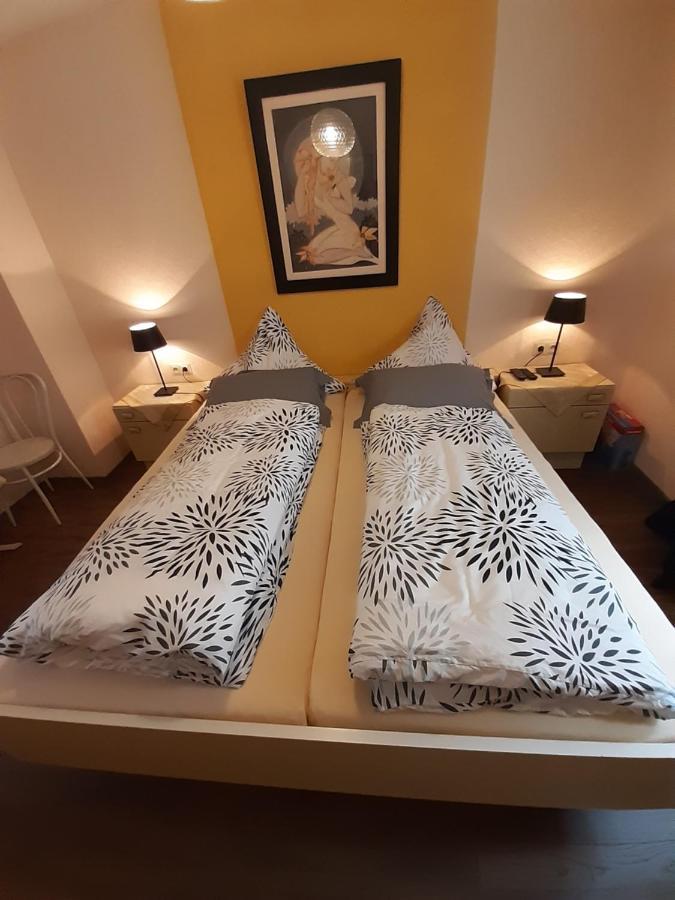 Bed and Breakfast Gastehaus Am Calmont Едіґер-Еллер Екстер'єр фото